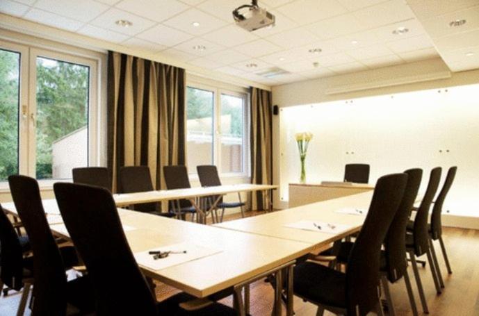 ホテル Nova Park Conference Knivsta  エクステリア 写真
